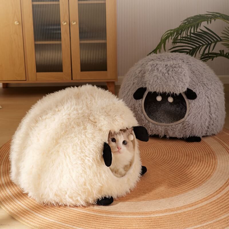 Fully Enclosed Warm Lamb-Shaped Cat Bed