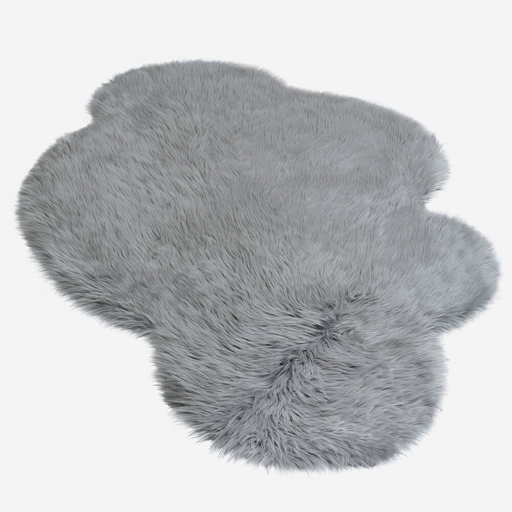 Fashion Cloud Shaped Long Plush Pet Mat