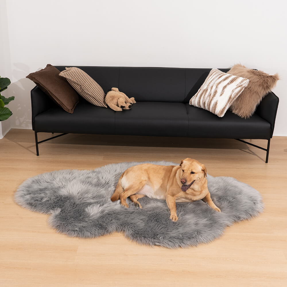 Fashion Cloud Shaped Long Plush Pet Mat